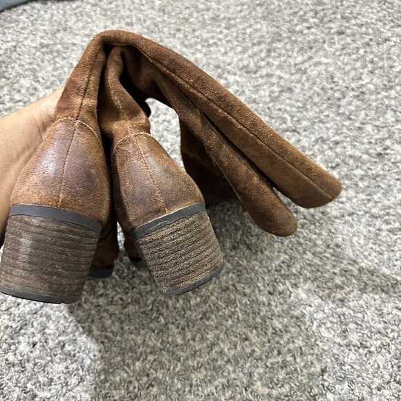 Born Basil Riding Boots Chestnut Burnt Brown Suede Leather Buckle Knee High 7 M - Picture 6 of 7